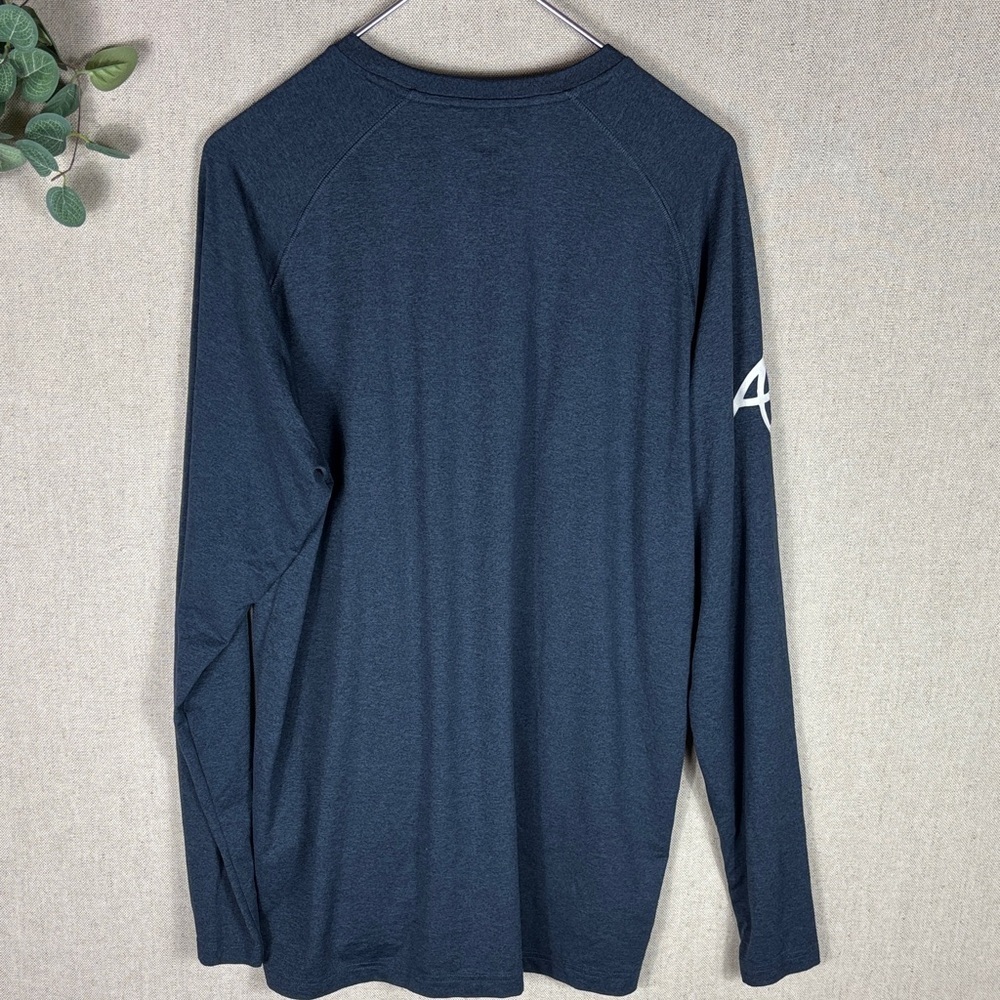 New Era Men's Dark Blue Atlanta Braves Long Sleeve Tee Extra Large - Picture 8 of 8